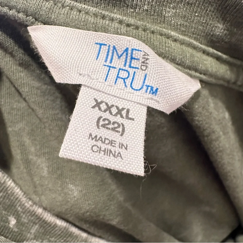 Time & Tru Casual Short Sleeve Midi T-Shirt Dress in Acid Wash Dark Green - Picture 8 of 9